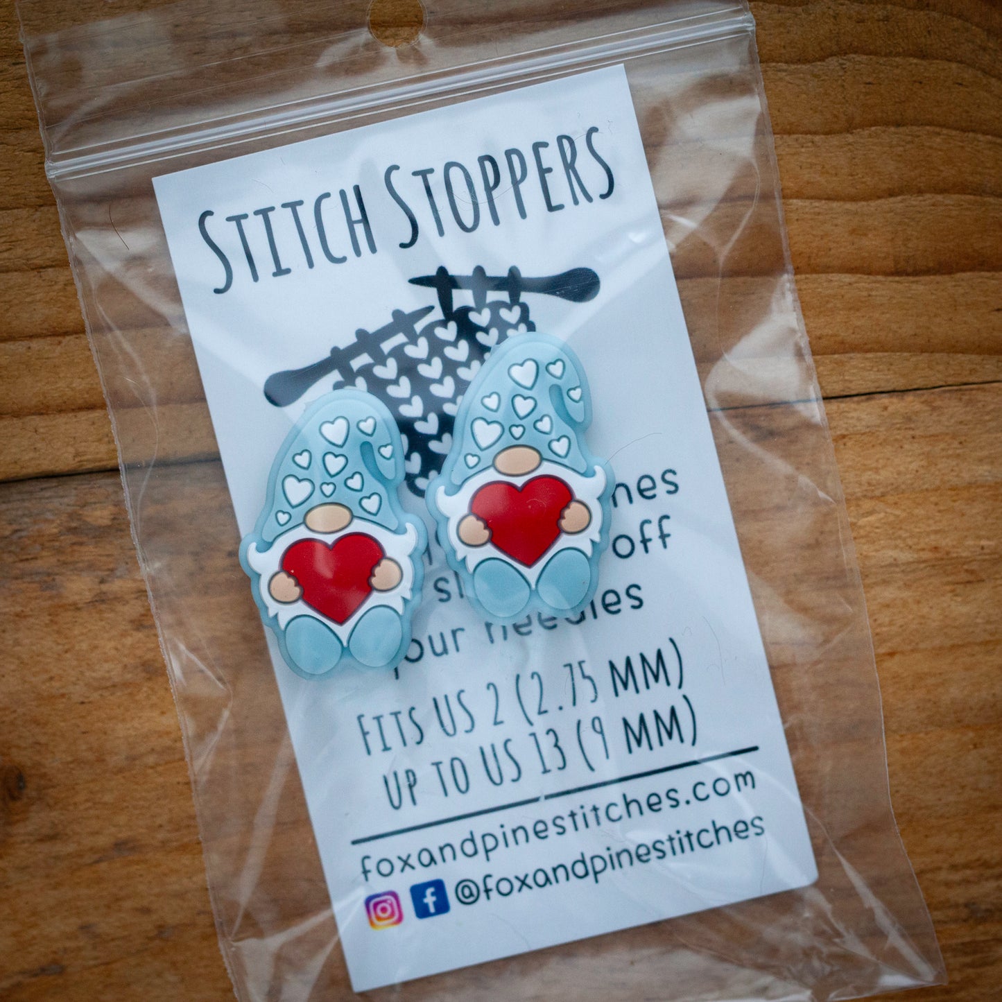 Stitch stoppers - Fox & Pine - set of 2 knitting needle stoppers - Blue gnomes with hearts