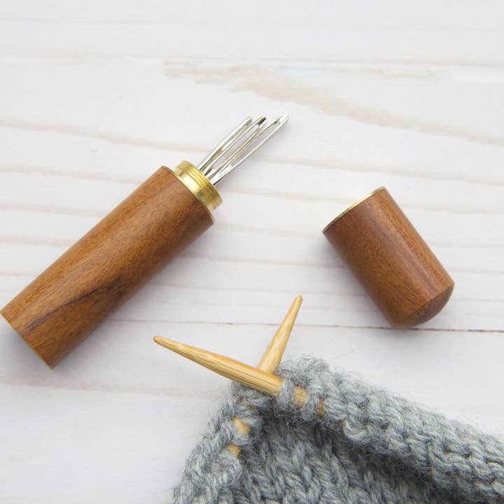 Set of 3 darning needles in wooden case - Fox & Pine Stitches